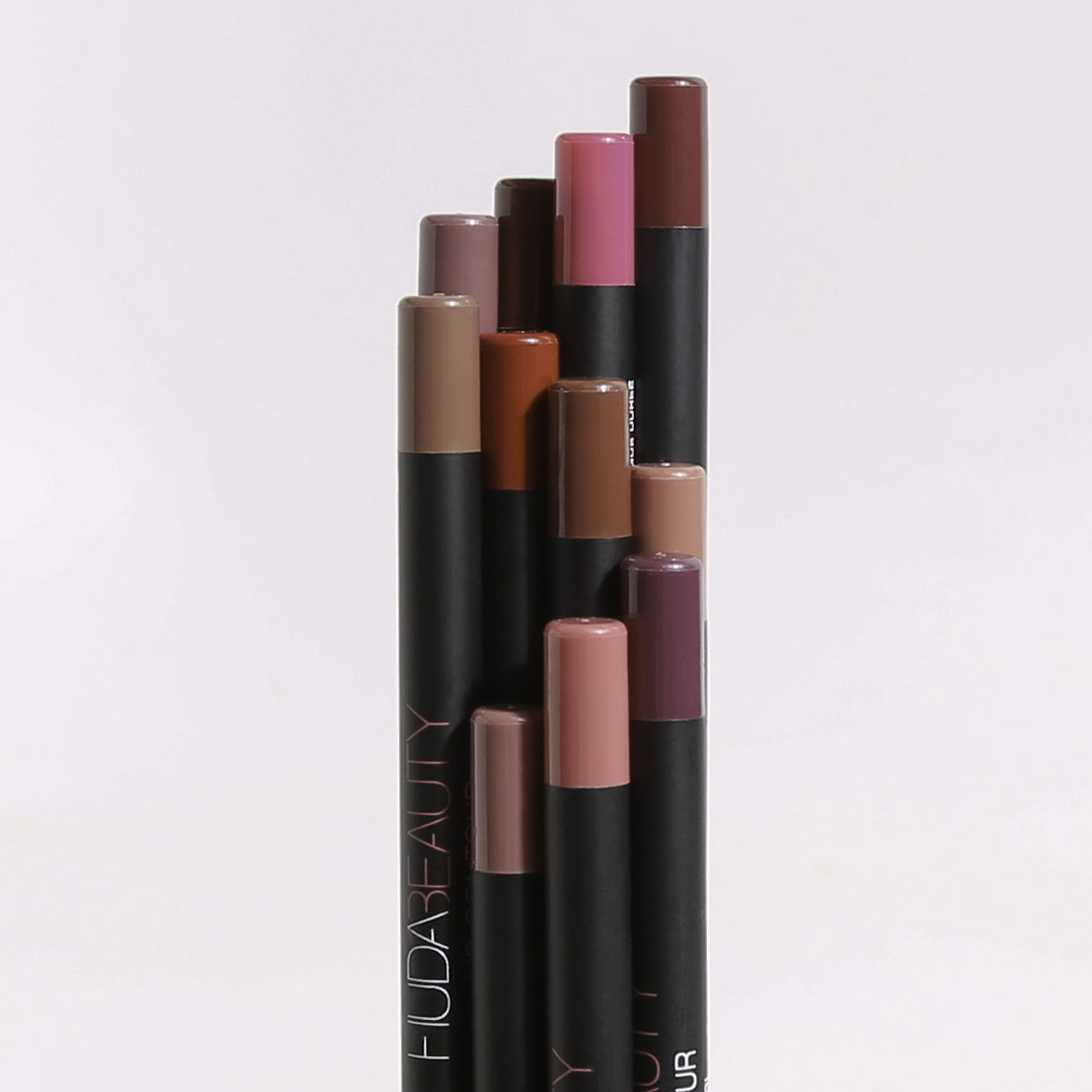Huda Beauty Lip Contour Matte Pencil Cheerleader